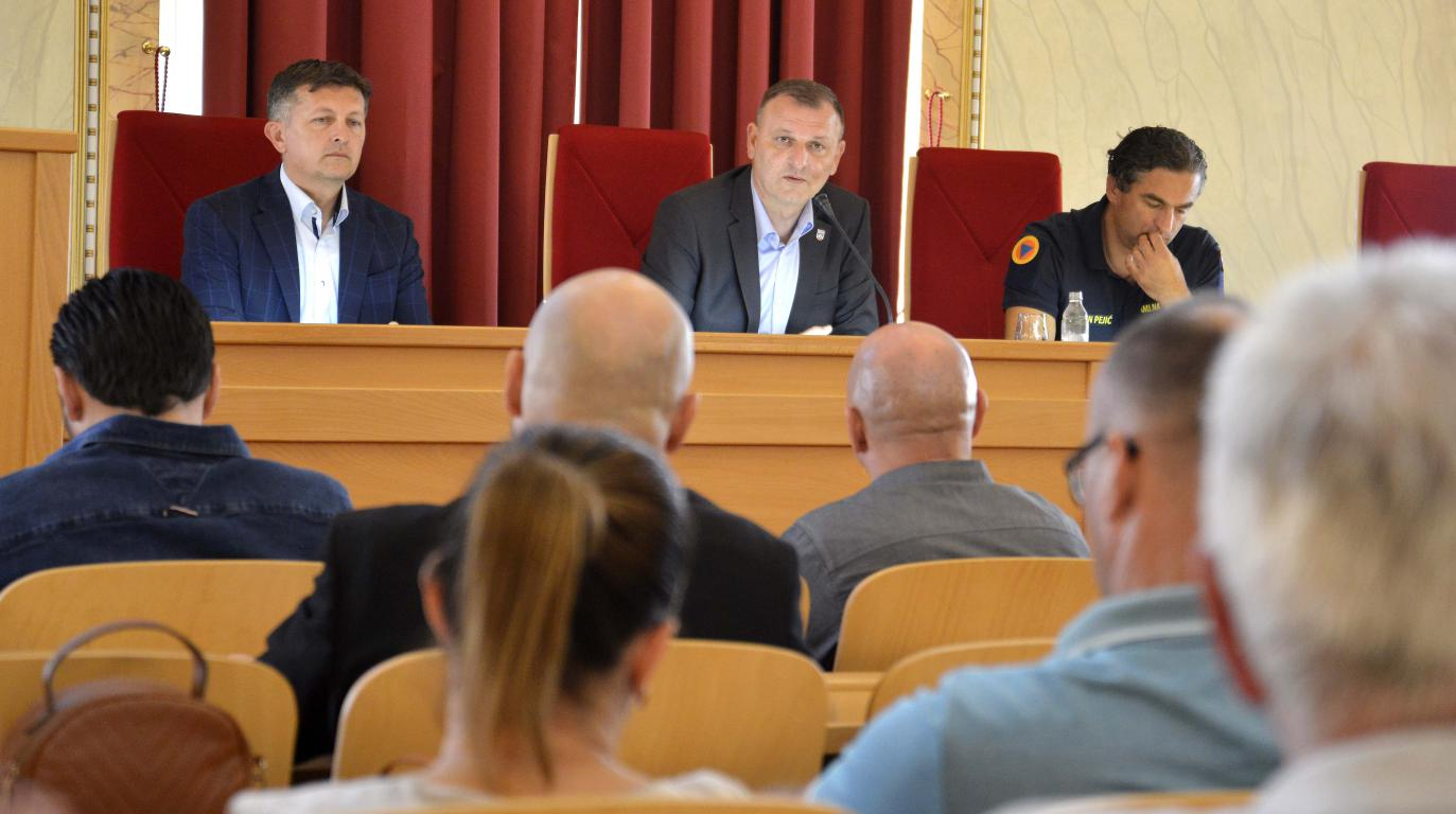 U suradnji s načelnicima i gradonačelnicima, Stožer CZ Osječko-baranjske županije utvrdio dodatne mjere za zaštitu od svinjske kuge