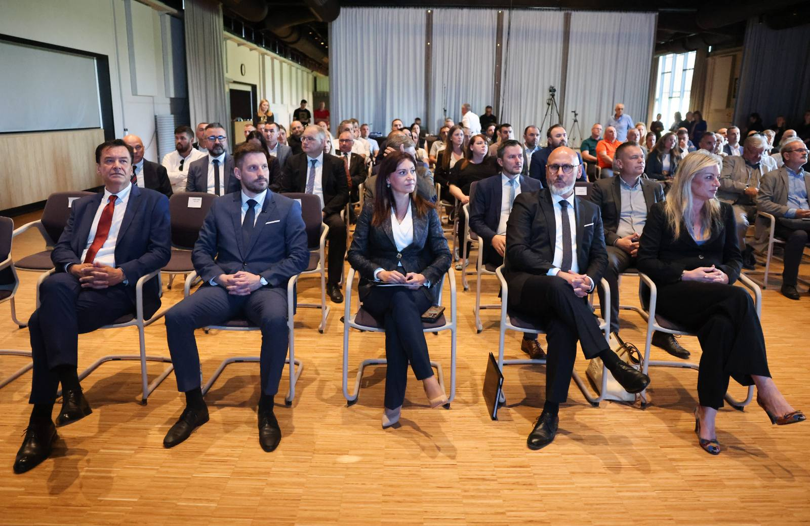 Ulaganje u poljoprivredu i proizvodnju hrane u središtu današnje konferencije