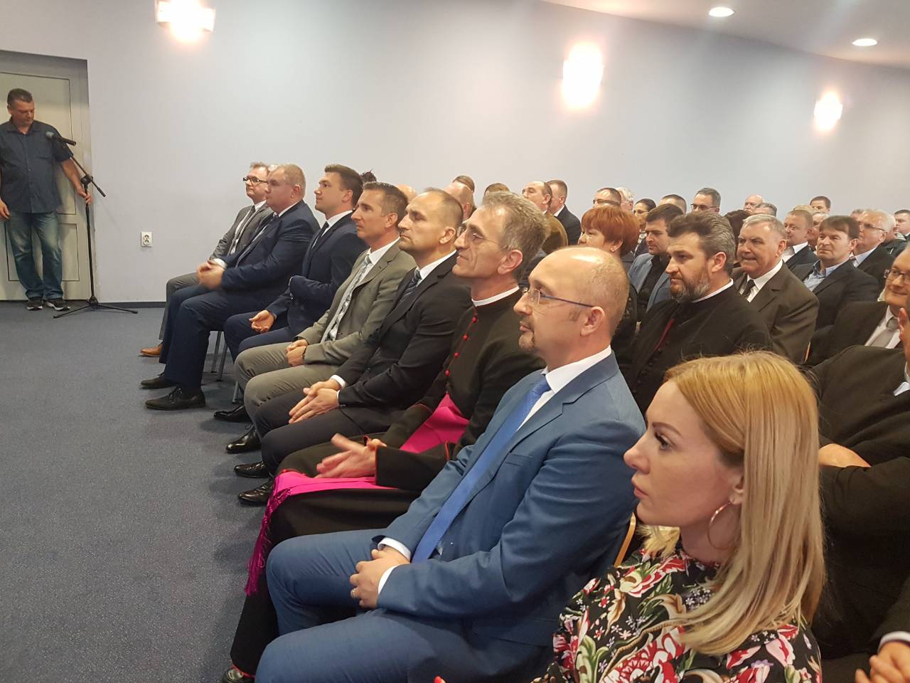 Borisu Mikšiću Zlatna plaketa Belog Manastira