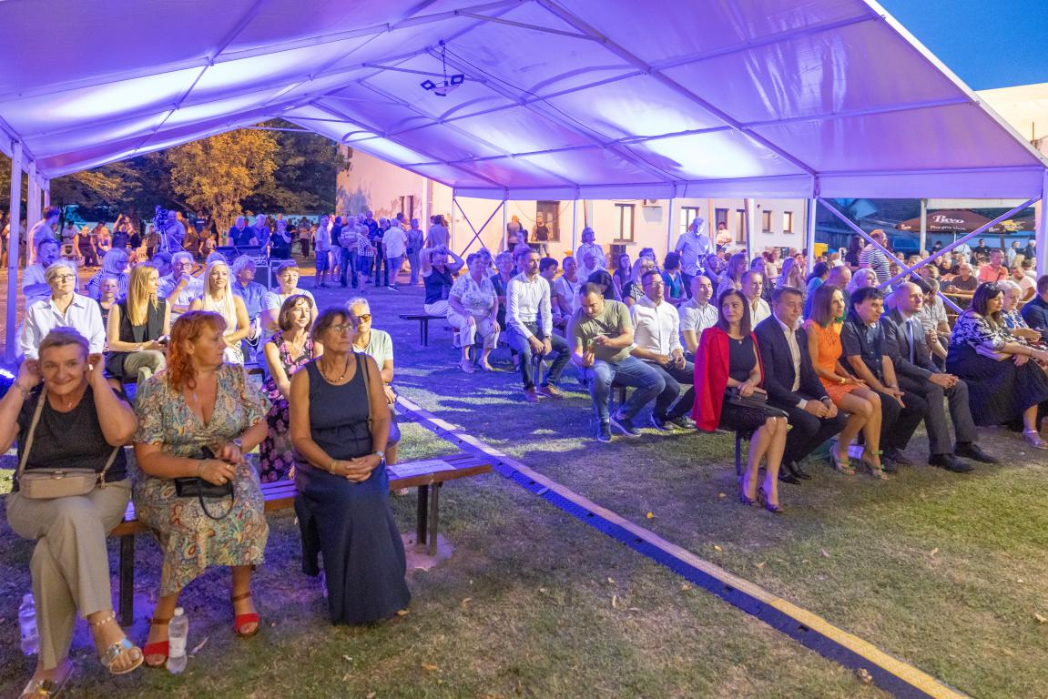 U Ernestinovu otvorena 51. Kolonija kipara naivaca