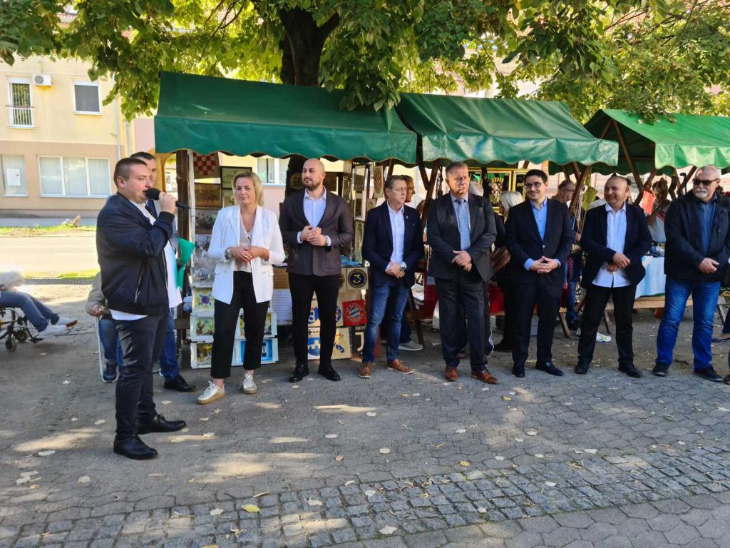 15. Valpovački sajam obrtništva i malog poduzetništva okupio brojne izlagače