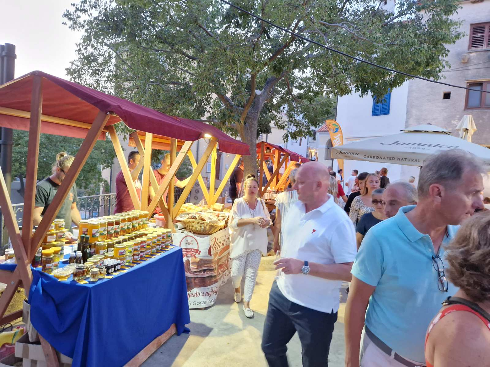 Vinari Osječko-baranjske županije na Danima vina u Vrbniku