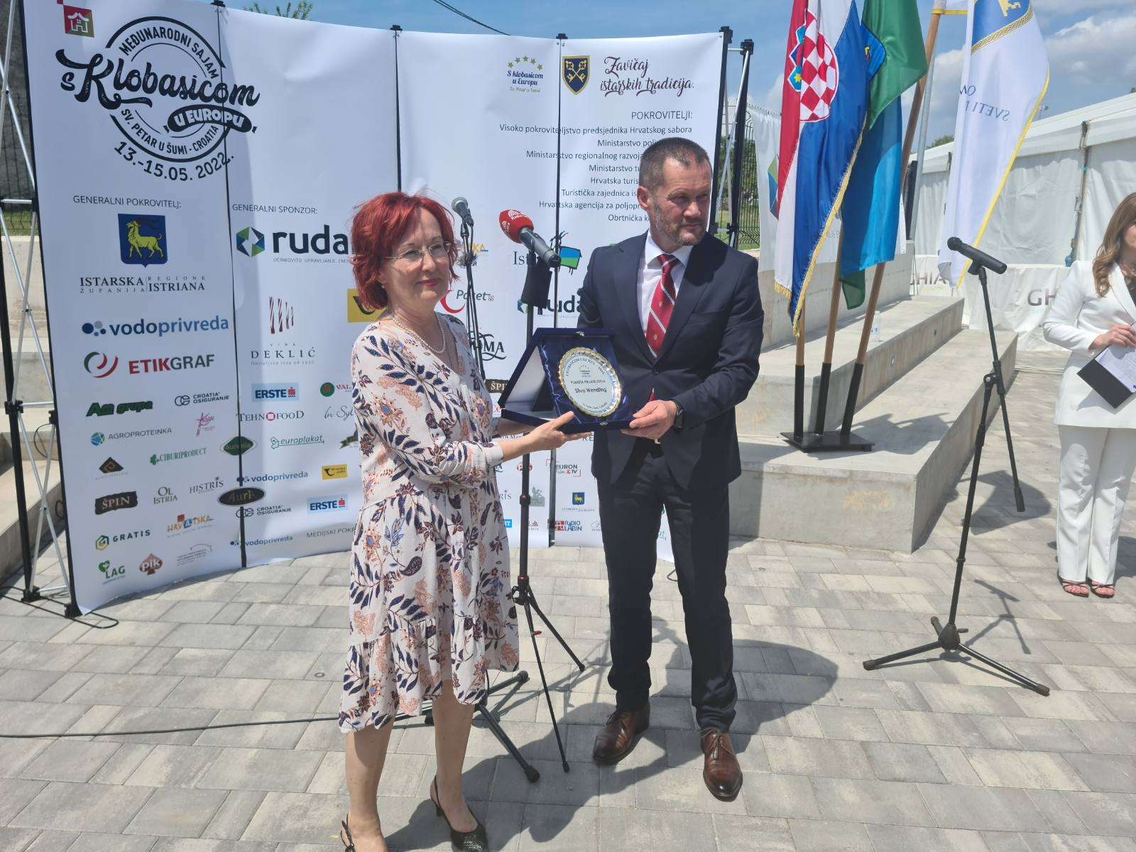 Slavonci i Baranjci na sajmu "S klobasicom u Europu"