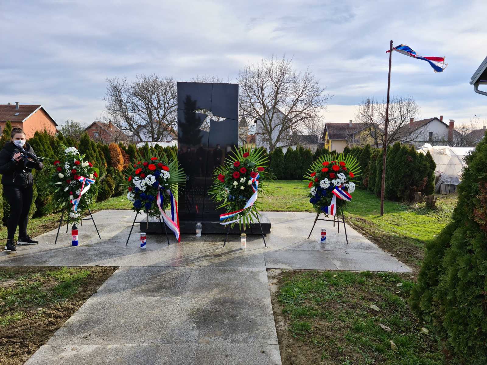 Odana počast hrvatskim braniteljima Antunovca
