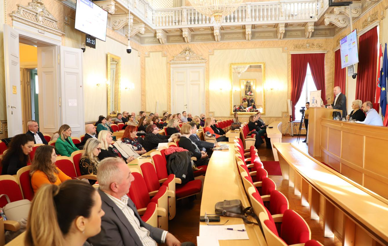 Pomoćnici u nastavi i prehrana učenika važan su dio sustava obrazovanja