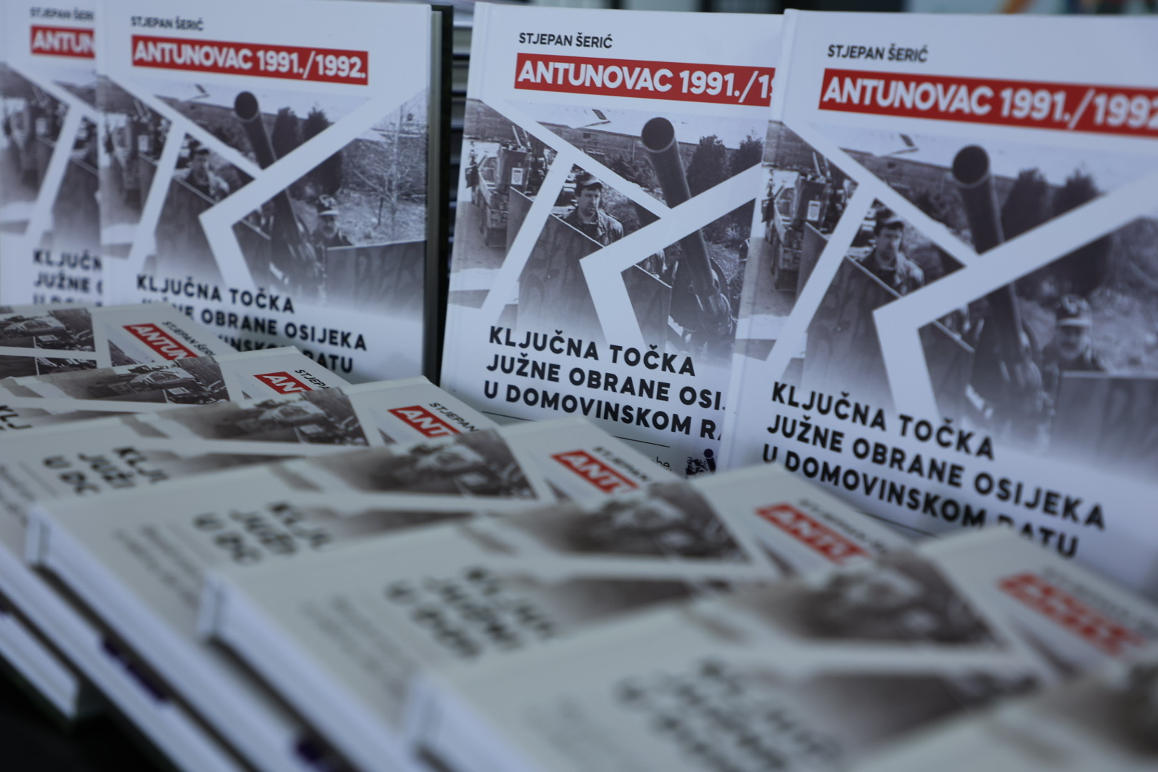 Antunovac 1991./1992. - knjiga koja svjedoči o obrani Antunovca i Osijeka