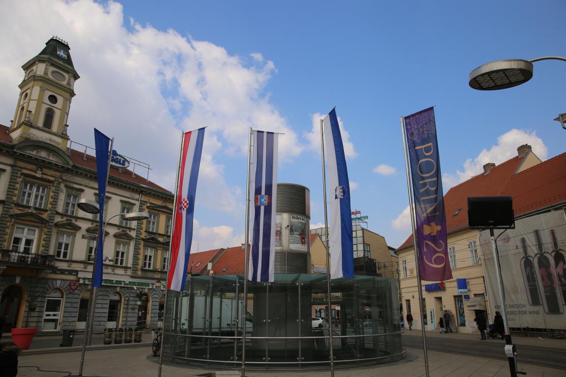 Podizanjem zastave na osječkom glavnom trgu započeo Tjedan Porina