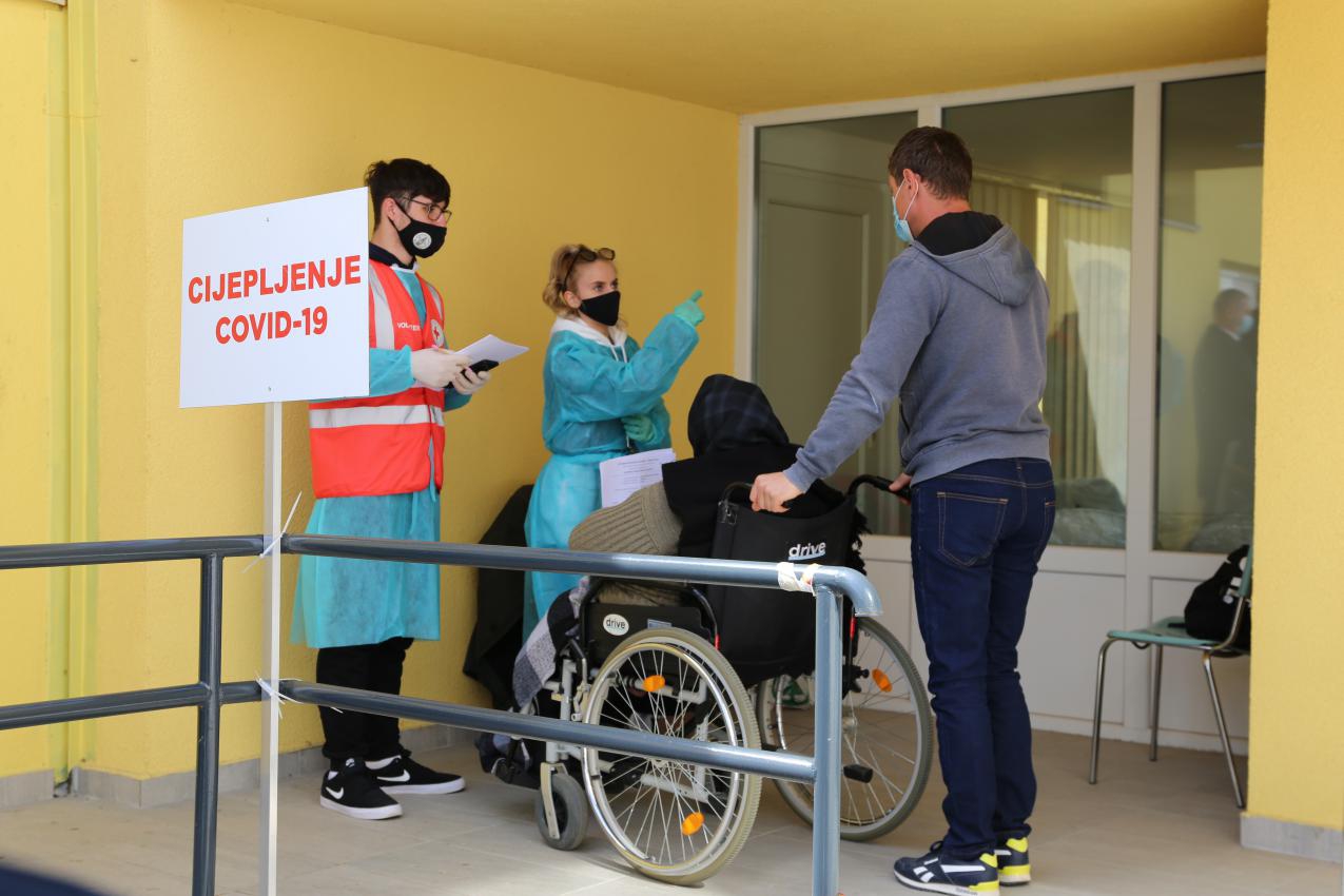 Cijepljenje u svim gradovima OBŽ, novopozitivne 102 osobe