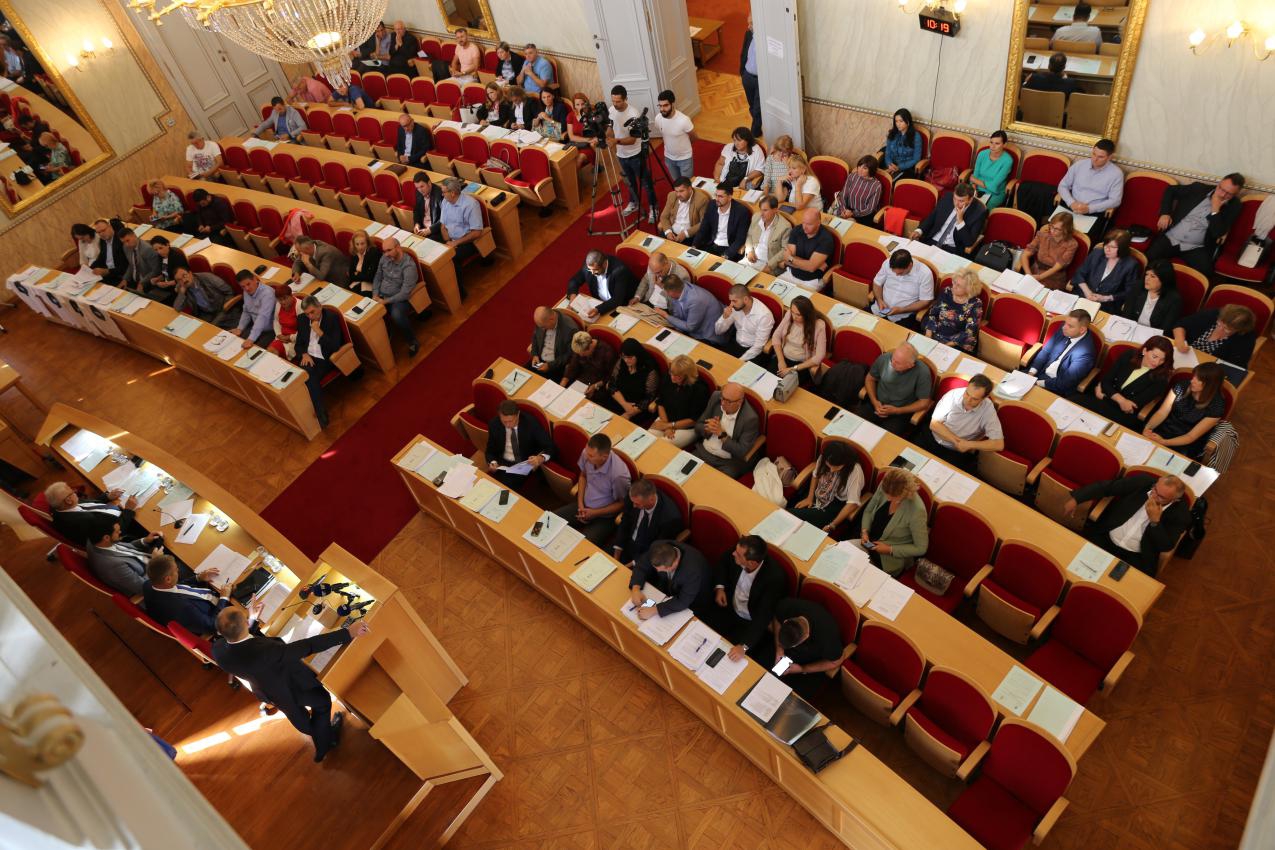 Župan i vijećnici Županijske skupštine zahtijevaju ubrzanje postupka za izgradnju nove zgrade Srednje škole Donji Miholjac