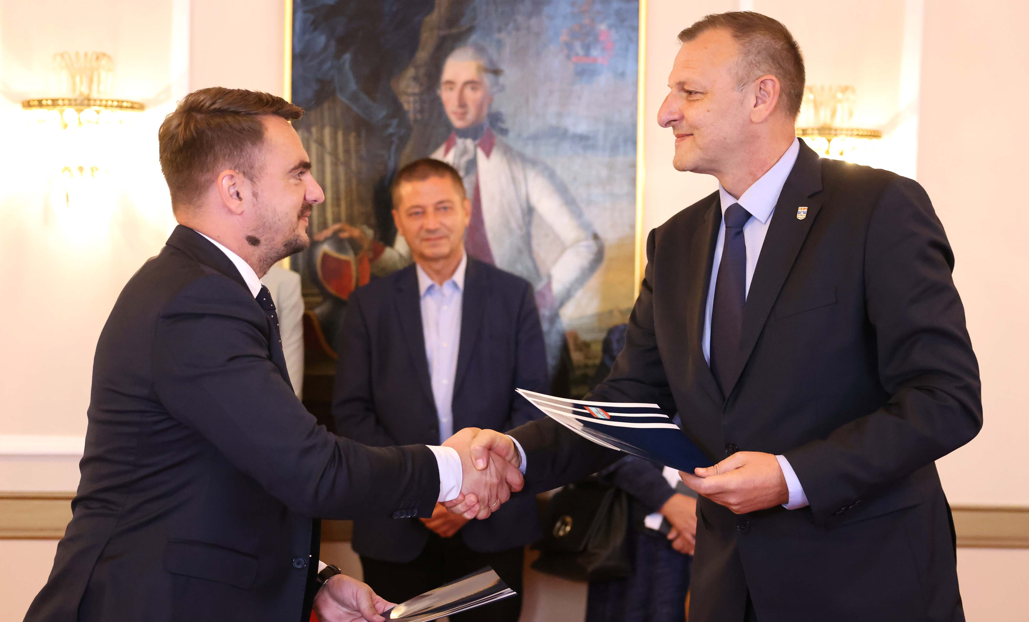 Osječko-baranjska županija uzdiže suradnju s Hrvatima u BiH na još višu razinu