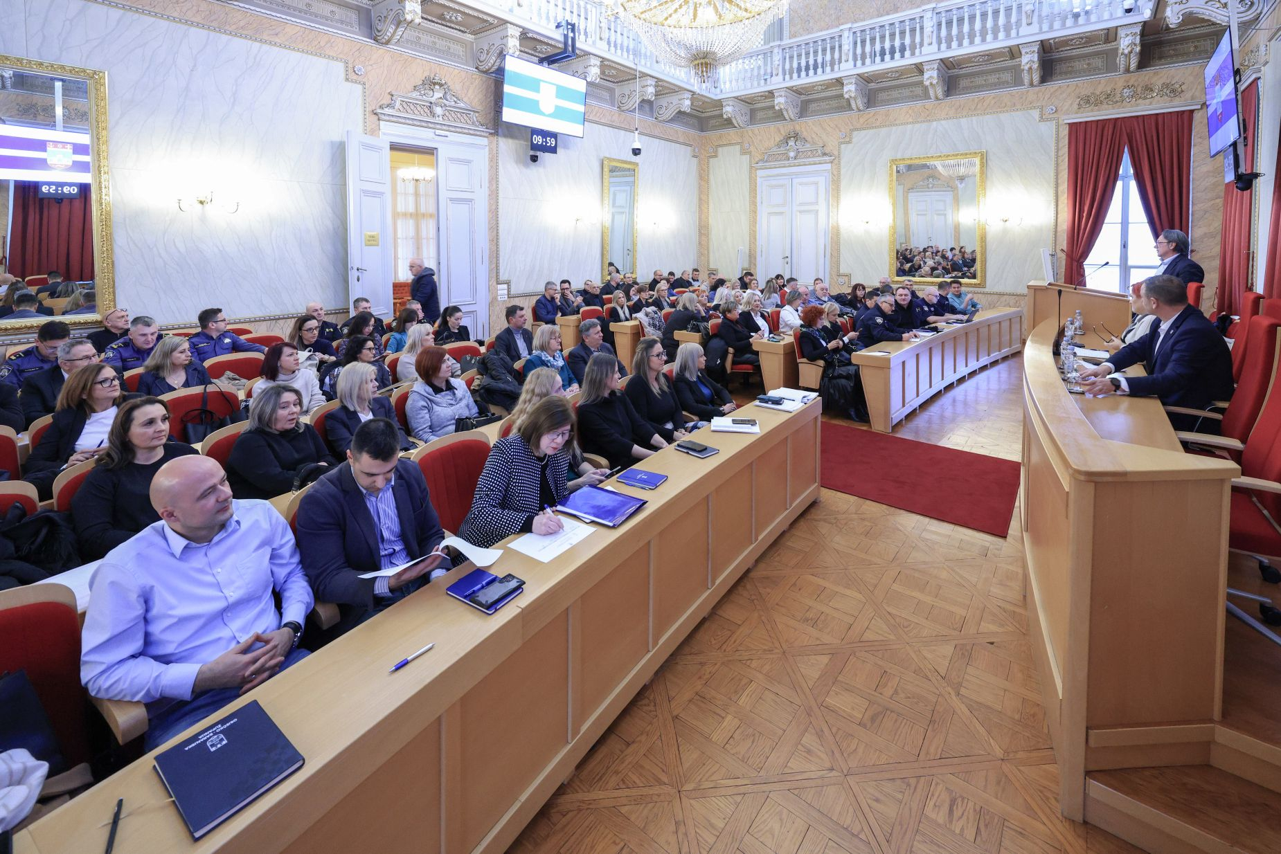 Sastanak s ravnateljima osnovnih i srednjih škola: sigurnost djece u školama je imperativ