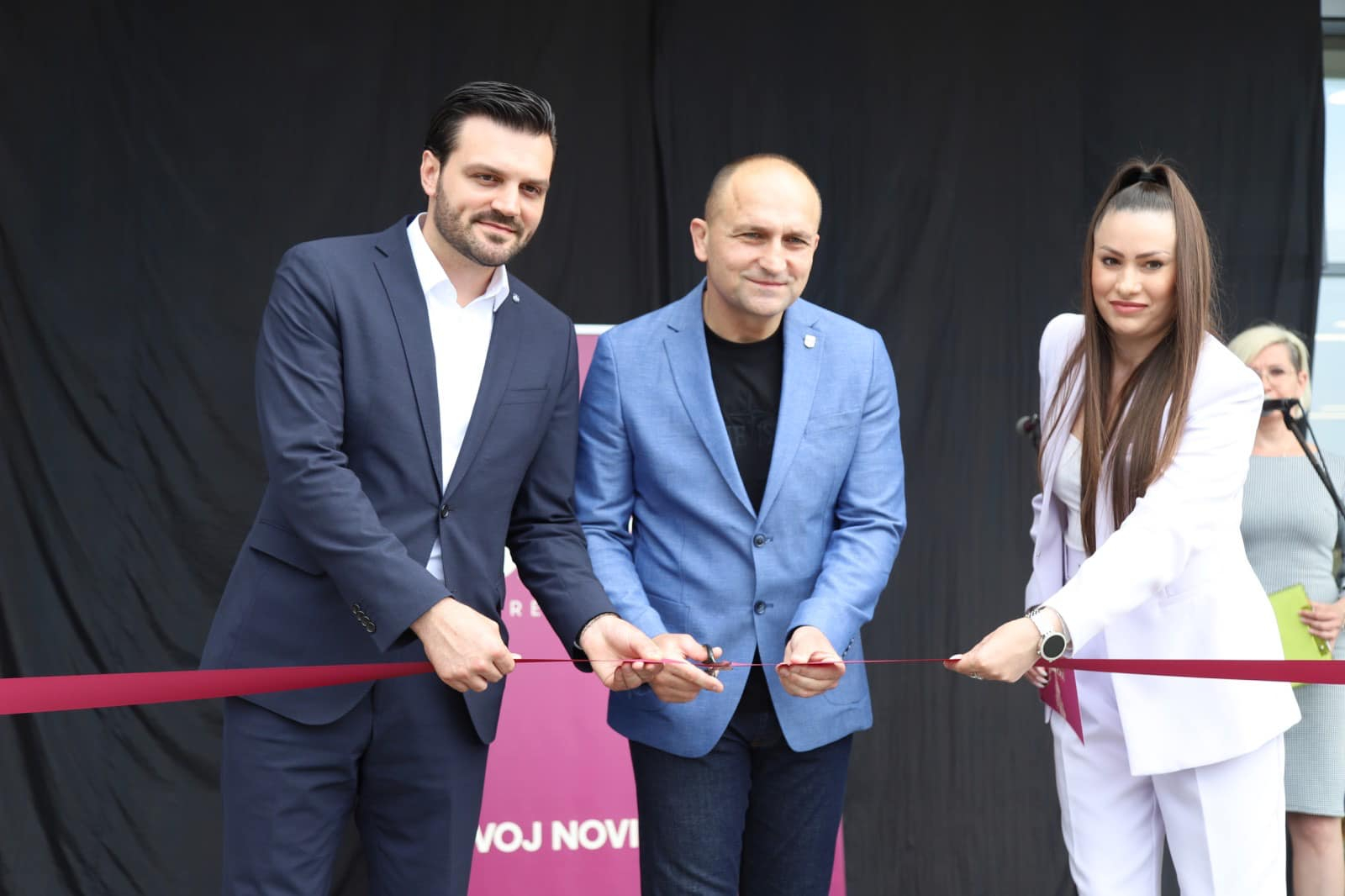 Otvoren Retail park Gacka