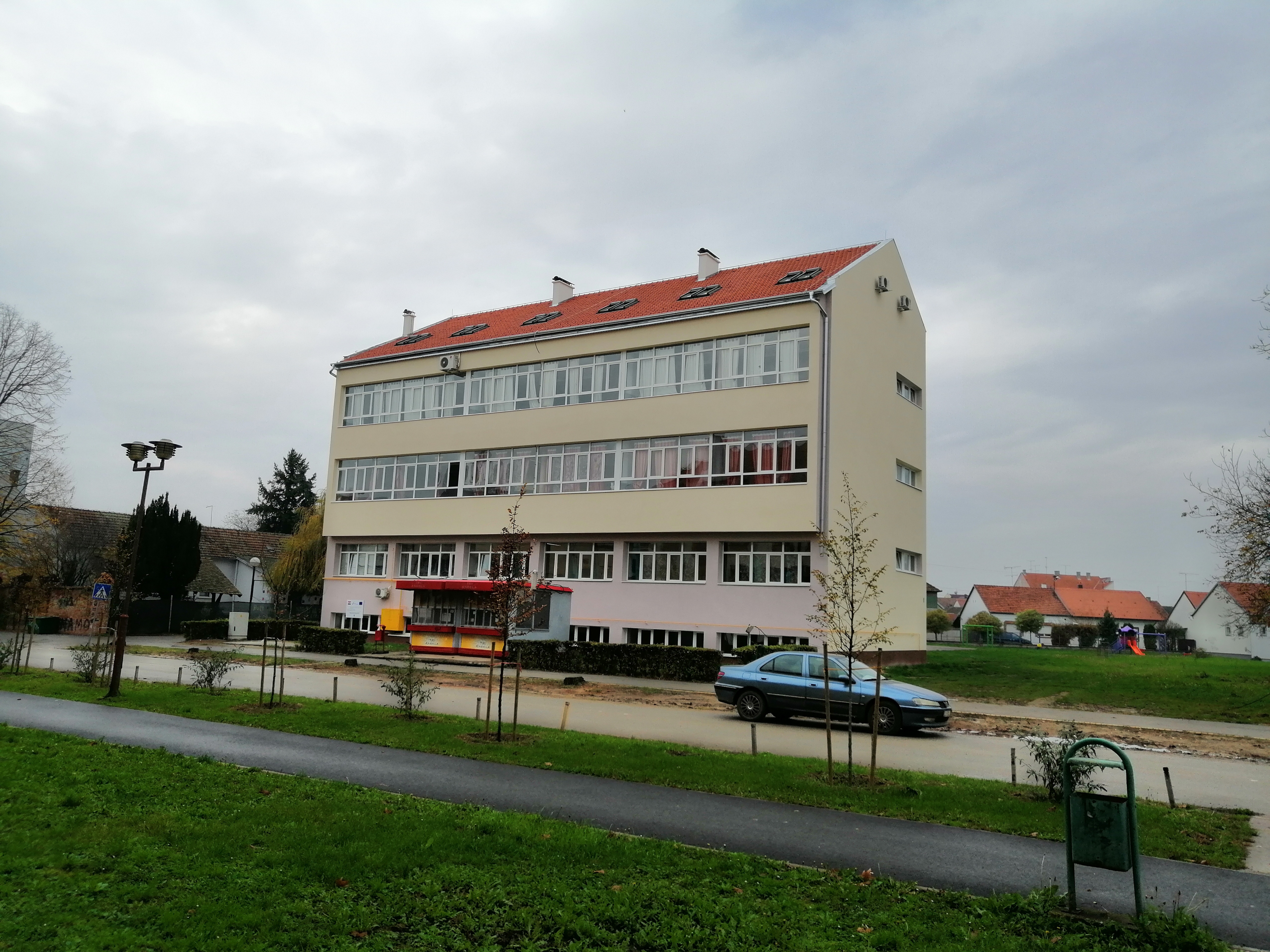 Završena obnova zgrade razredne nastave OŠ „I. G. Kovačić“ Đakovo