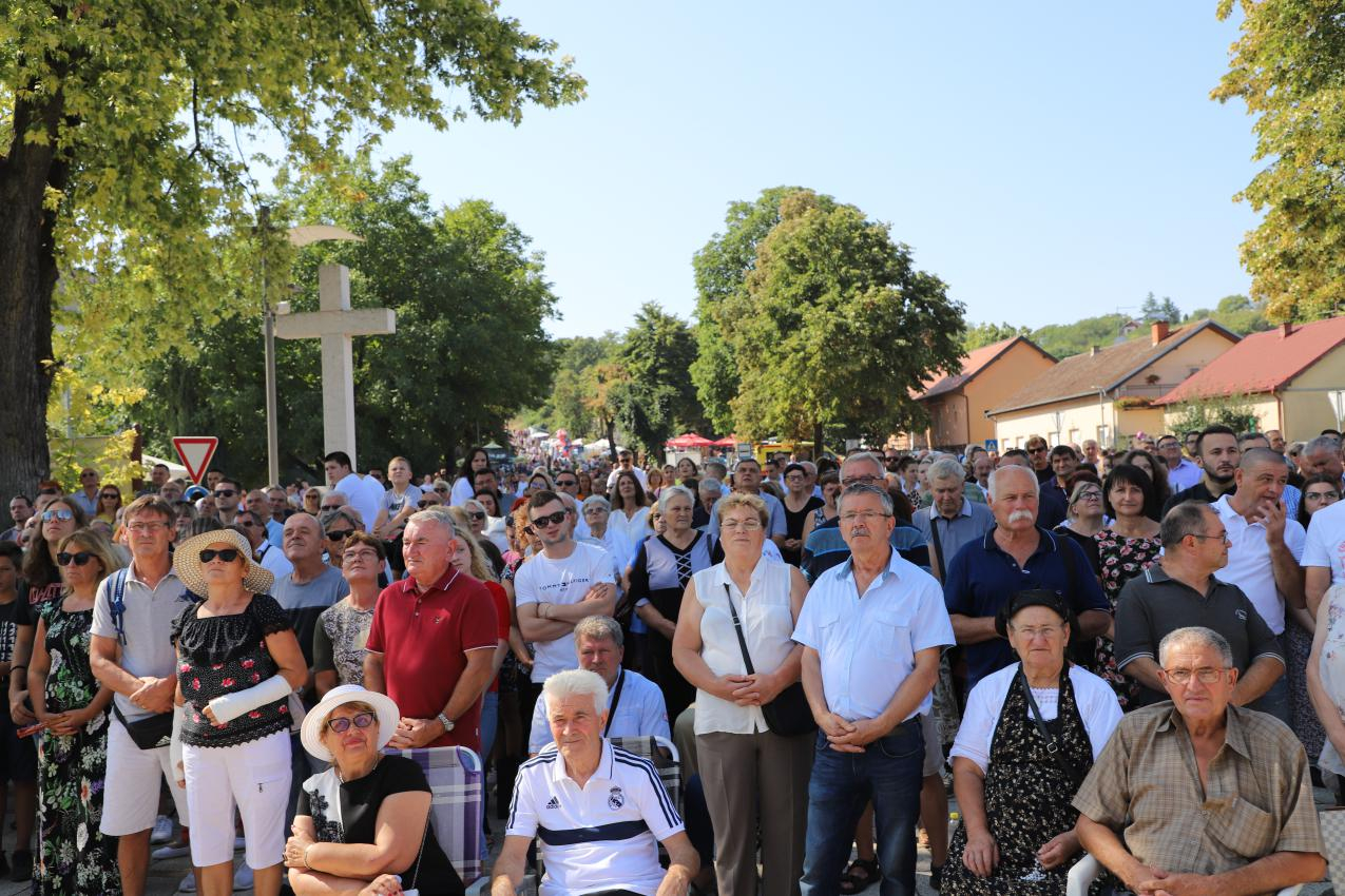 Blagdan Velike Gospe uz veliki broj vjernika proslavljen u Aljmašu
