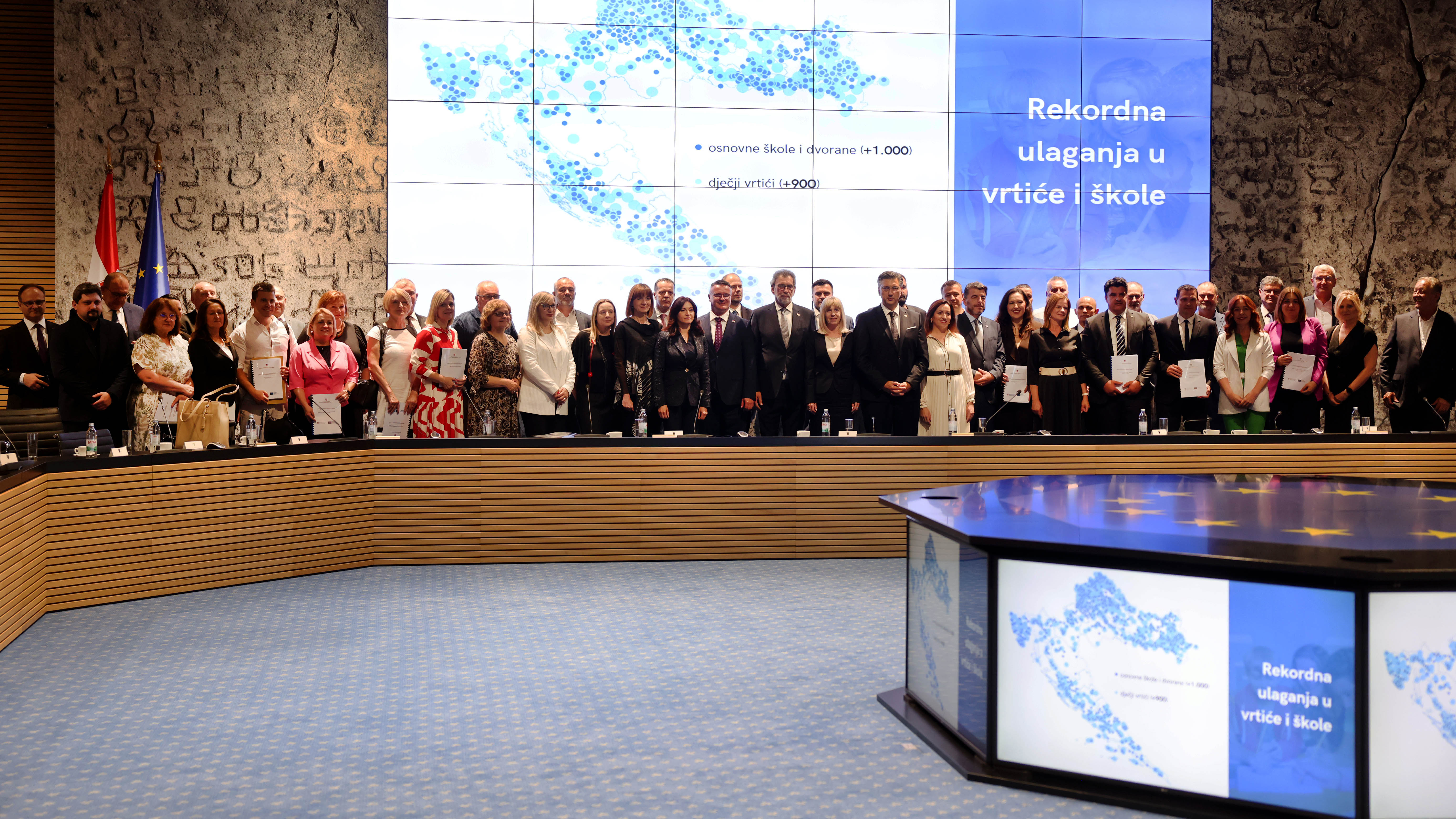 Ugovorena rekonstrukcija još dvije škole u OBŽ za jednosmjensku nastavu