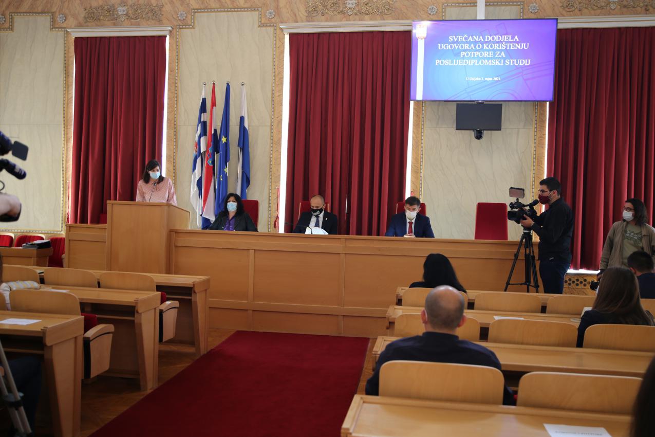 Župan dodijelio potpore za poslijediplomski studij