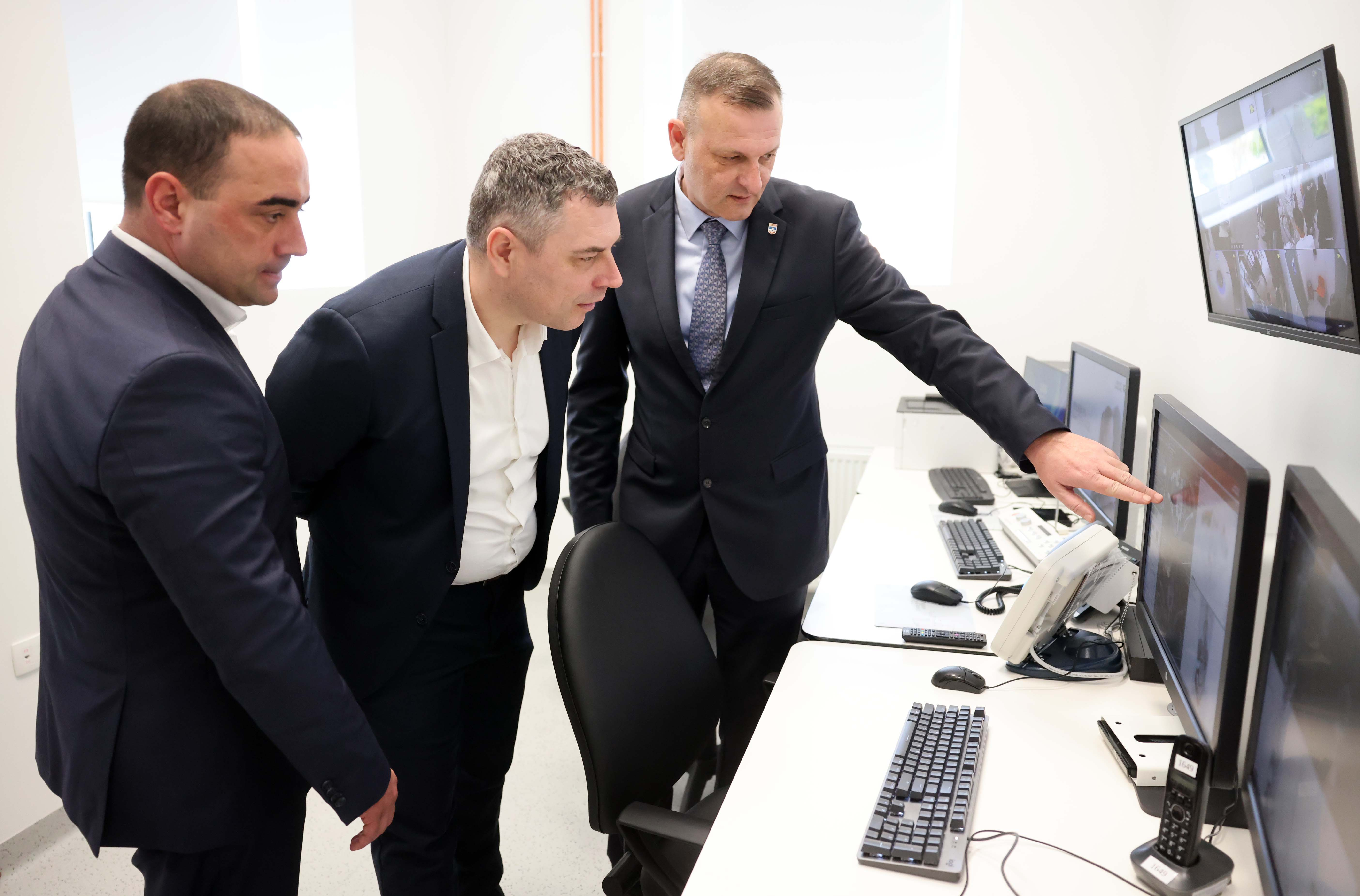 Od danas i KBC Osijek ima PET/CT dijagnostički uređaj