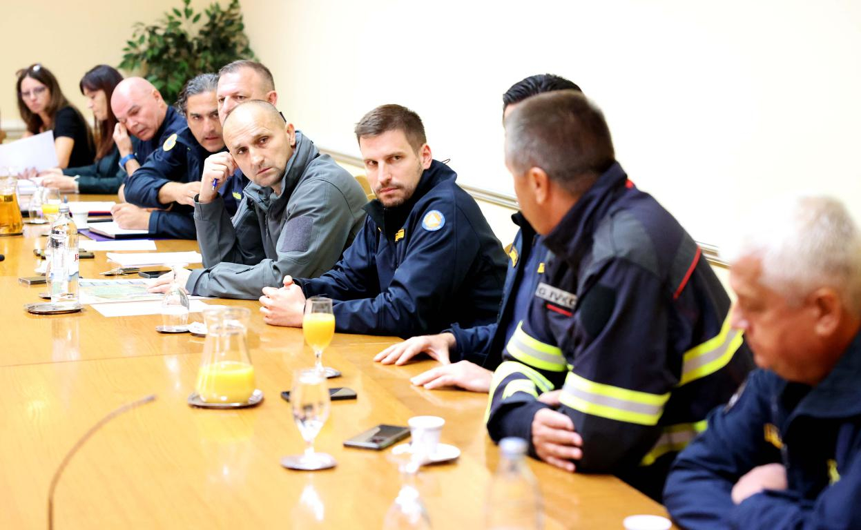 Smanjuje se izdimljavanje na požarištu, poboljšava se kvaliteta zraka i učenici se vraćaju u školske klupe