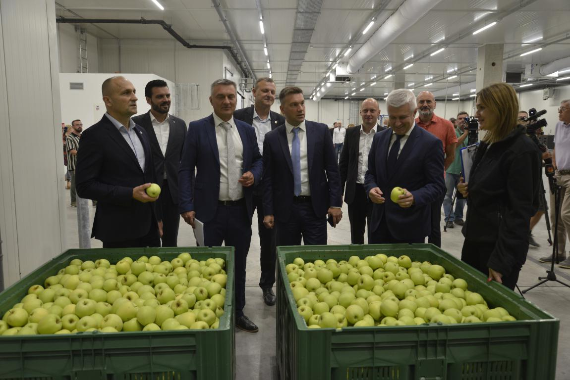 Veliki interes proizvođača najbolja potvrda opravdanosti izgradnje Regionalnog distribucijskog centra OBŽ za voće i povrće