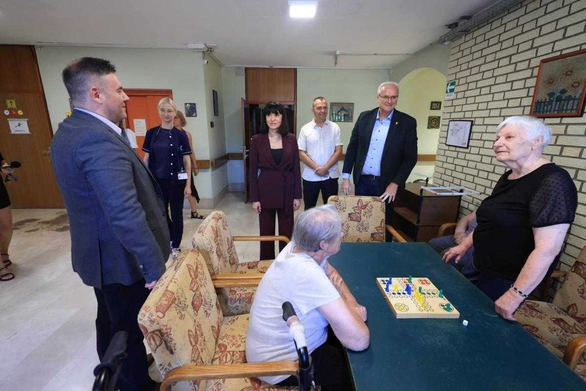 Osječko-baranjska županija nastavlja ulagati u domove za starije: slijedi potpuna obnova Doma u Belom Manastiru